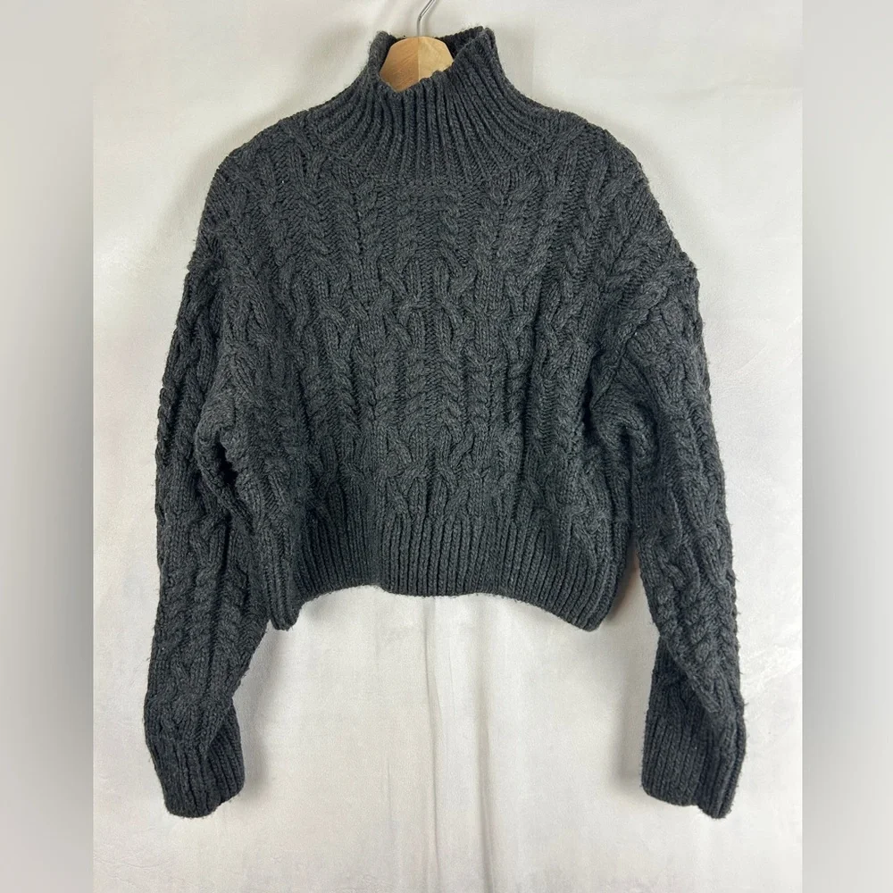 ZARA Chunky Cable Knit Cropped Turtleneck Charcoal Grey Size Medium Wool Blend - Picture 1 of 4